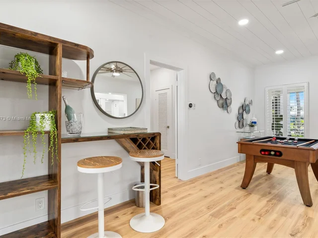 2513 SE 12th St, Pompano Beach FL 33062