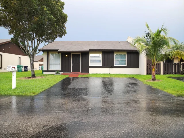 11551 SW 123rd Ave, Miami FL 33186
