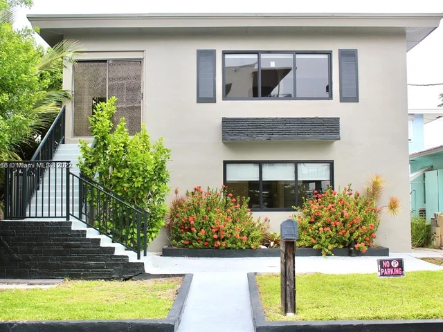 5907 N Ocean Dr # 3, Hollywood FL 33019