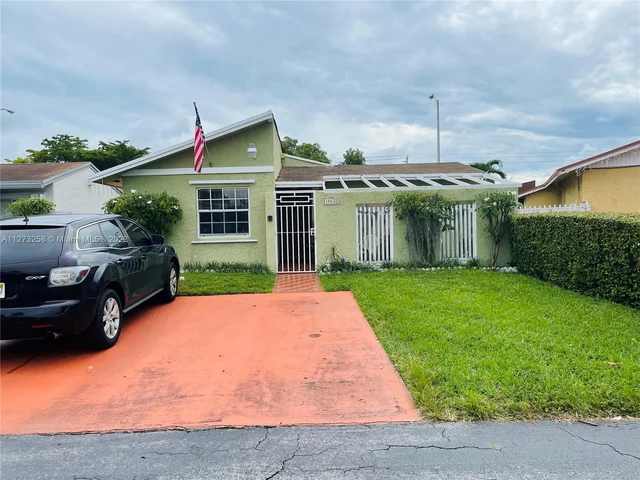 10632 SW 23rd Ter, Miami FL 33165