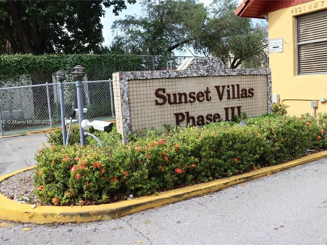 4719 NW 7th St # 11, Miami FL 33126