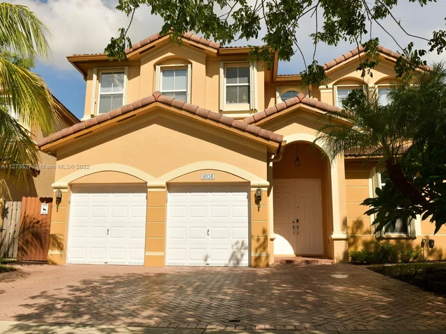 8034 NW 111th Ct, Doral FL 33178