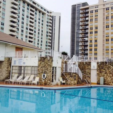 1833 S Ocean Dr # 308, Hallandale Beach FL 33009