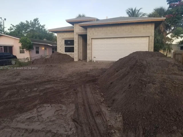 111 NW 17th Ave, Pompano Beach FL 33069