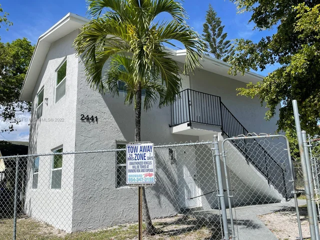 2441 NW 8th St # B, Fort Lauderdale FL 33311