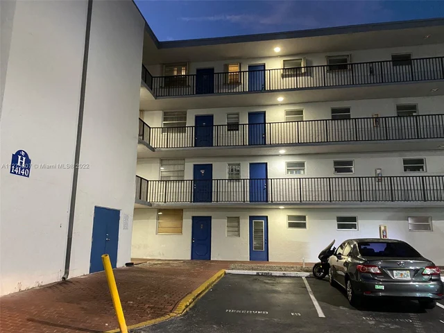14140 SW 84th St # 108, Miami FL 33183