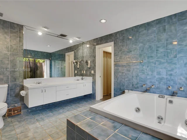 7605 SW 160th Ter, Palmetto Bay FL 33157