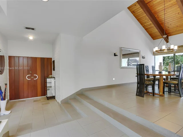 7605 SW 160th Ter, Palmetto Bay FL 33157