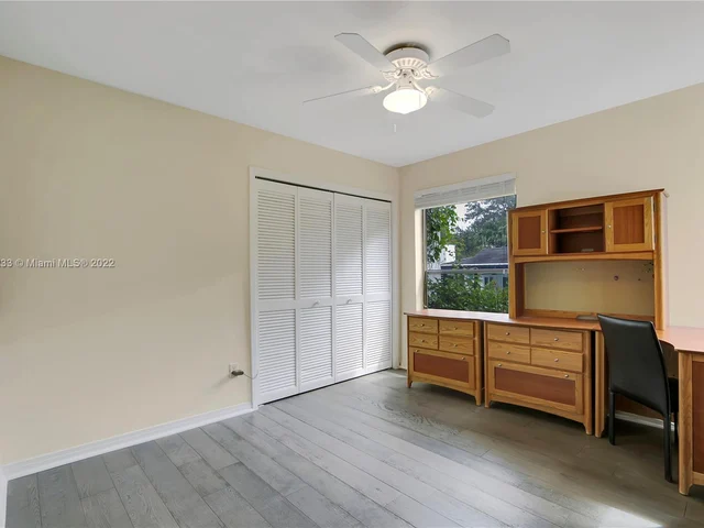 7605 SW 160th Ter, Palmetto Bay FL 33157