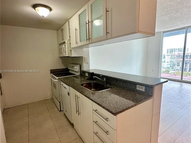 275 NE 18th St # 909, Miami FL 33132