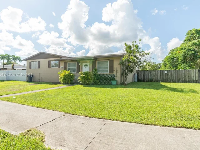 15140 SW 296th St, Homestead FL 33033