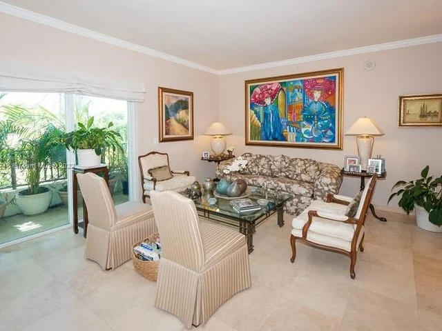 20 Calabria Ave # 200, Coral Gables FL 33134