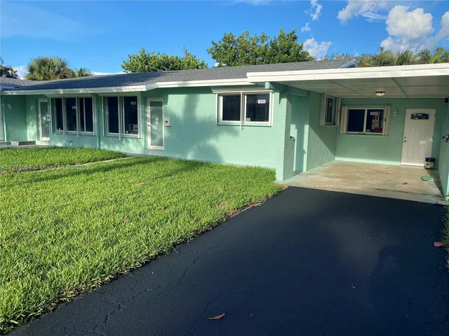 284 SE 6th Ave # 2, Deerfield Beach FL 33441