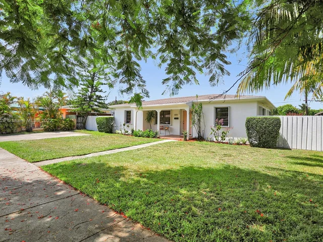 6851 SW 51st St, Miami FL 33155