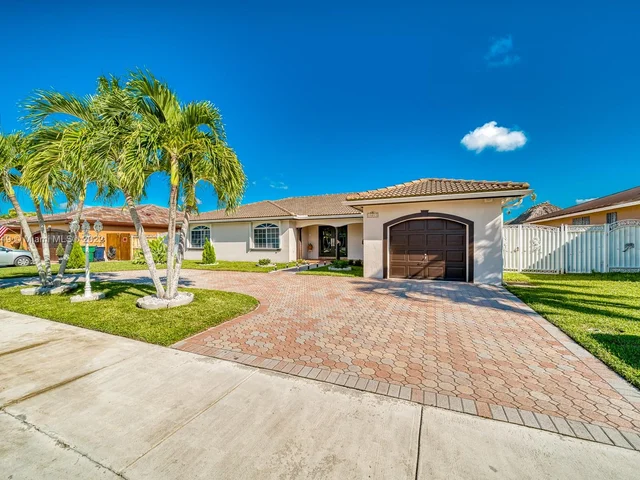 15243 SW 171st St, Miami FL 33187