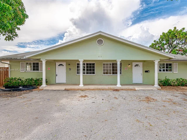 813 SE 4th St # 2, Boynton Beach FL 33435