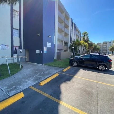 10000 NW 80th Ct # 2457, Hialeah Gardens FL 33016