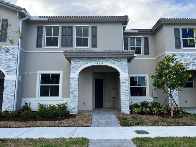 1684 SE 26th Ter # 1684, Homestead FL 33035