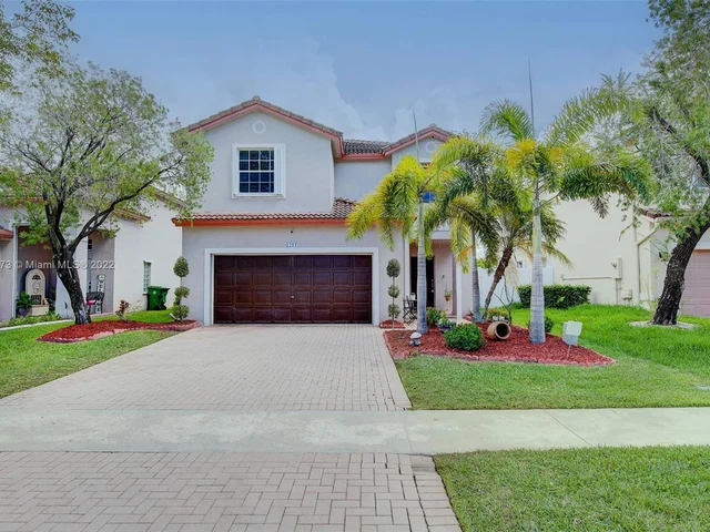 1291 NW 192nd Ter, Pembroke Pines FL 33029