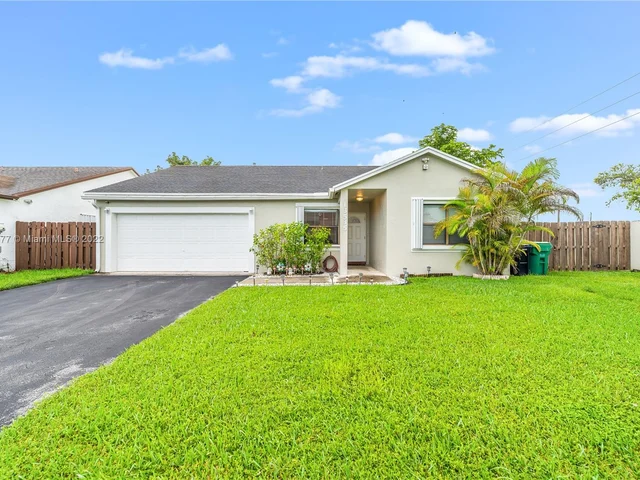 13535 SW 114th Pl, Miami FL 33176