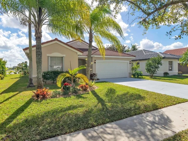 18806 NW 24th Ct, Pembroke Pines FL 33029