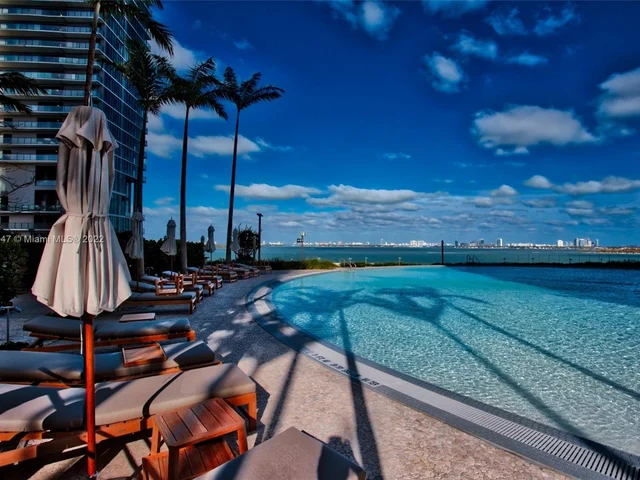 650 NE 32nd St # 3603, Miami FL 33137