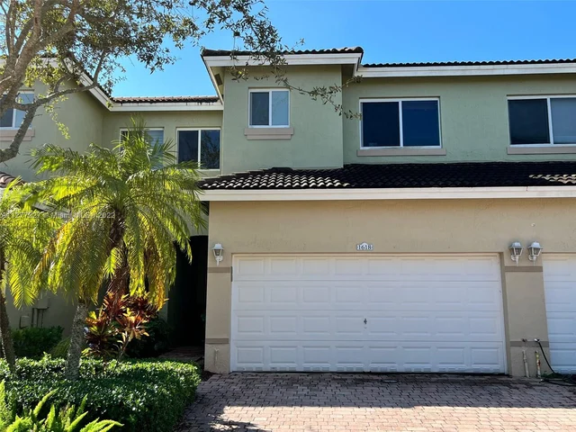 1618 SE 24th Ct, Homestead FL 33035