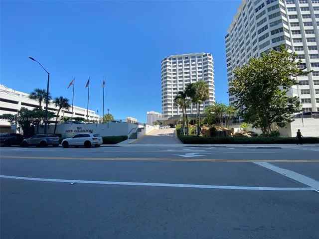 801 Brickell Bay Dr # 2066, Miami FL 33131
