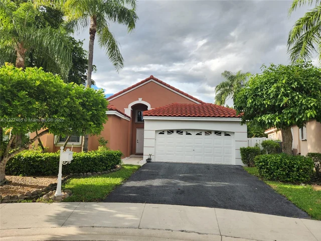 282 Bridgeton Rd, Weston FL 33326