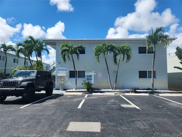 715 NE 2nd Ave # 205, Fort Lauderdale FL 33304