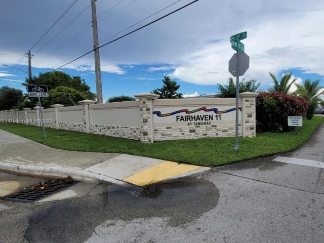 5711 NW 81st Ave, Tamarac FL 33321