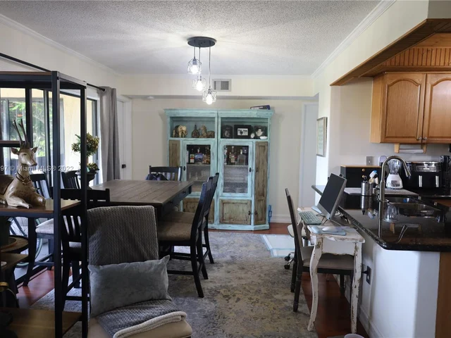 9285 SW 125th Ave # 308, Miami FL 33186