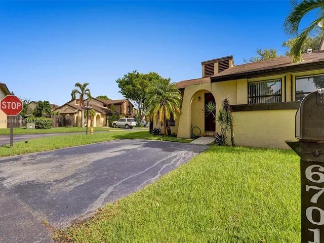 6701 SW 127th Pl # 6701, Miami FL 33183