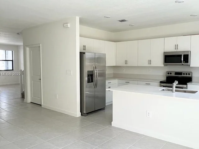 13408 SW 286th St, Homestead FL 33033