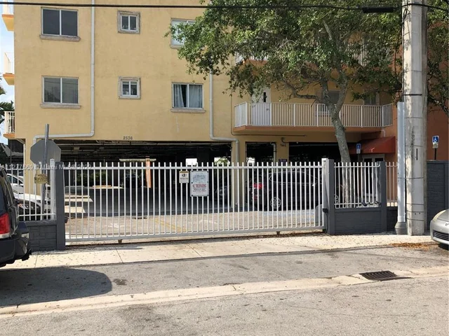 2536 NW 24th St # 4A, Miami FL 33142