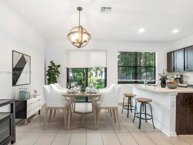 3327 NW 10th Ave, Pompano Beach FL 33064