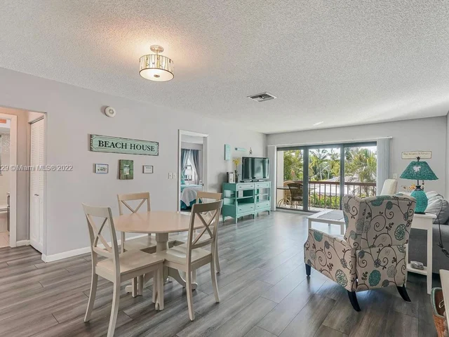 115 Claremont Ln # 4, Palm Beach Shores FL 33404