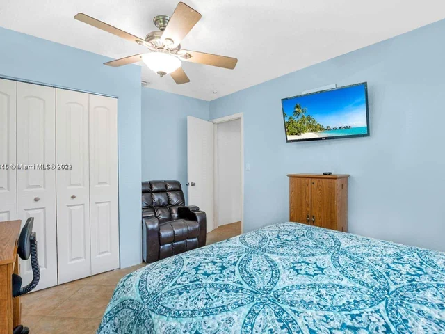 718 NW 9th Ave # 0, Dania Beach FL 33004