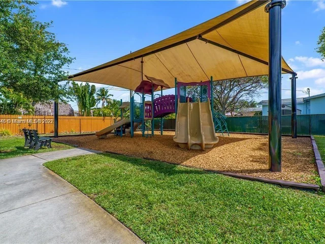 718 NW 9th Ave # 0, Dania Beach FL 33004