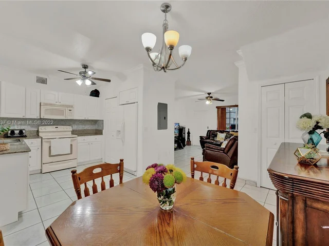 7241 NW 174th Ter # 105, Hialeah FL 33015