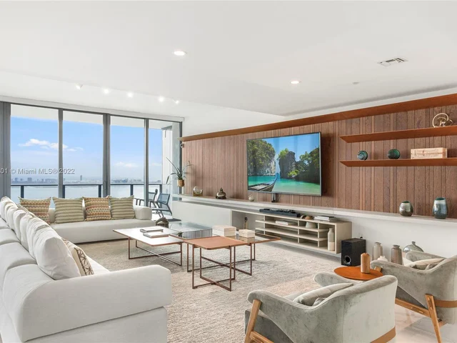 3131 NE 7th Ave, Miami FL 33137