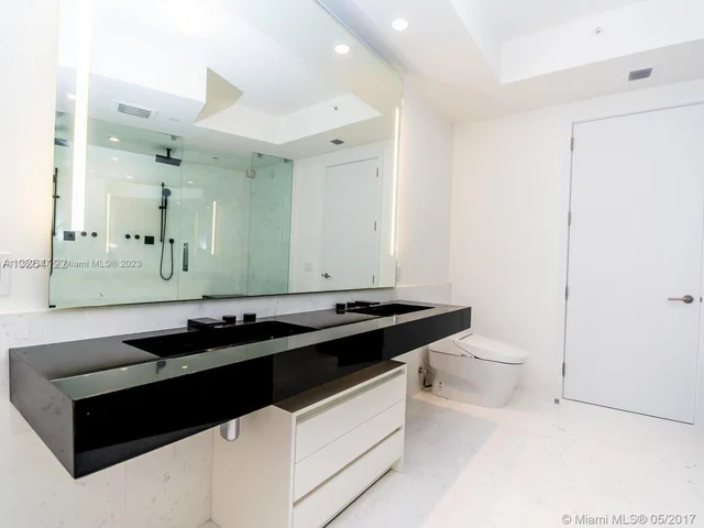 18555 COLLINS AVE # 4604, Miami Beach FL 33160