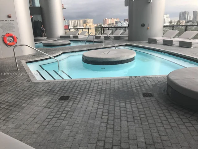 18555 COLLINS AVE # 4604, Miami Beach FL 33160