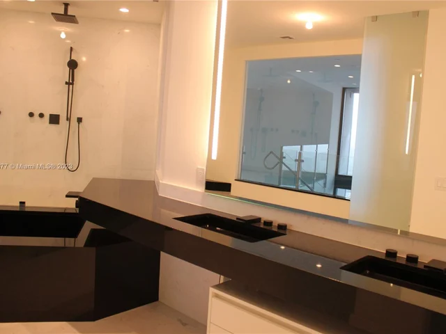 18555 COLLINS AVE # 4604, Miami Beach FL 33160