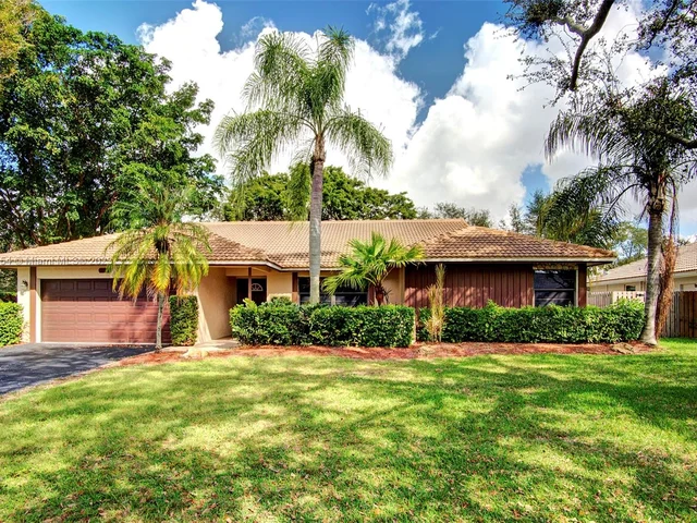 11281 NW 1st Ct, Coral Springs FL 33071