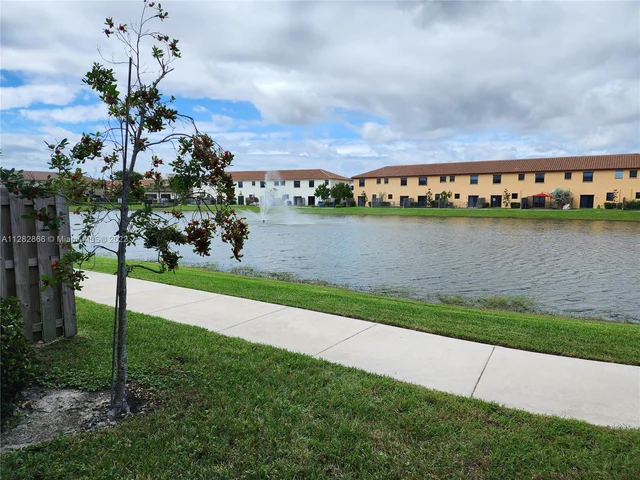 5427 NW 27th St # 5427, Margate FL 33063