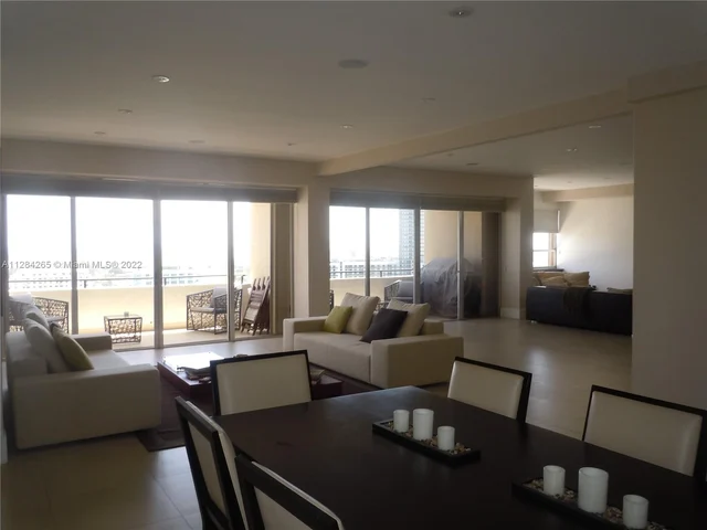 11 Island Ave # 8, Miami Beach FL 33139