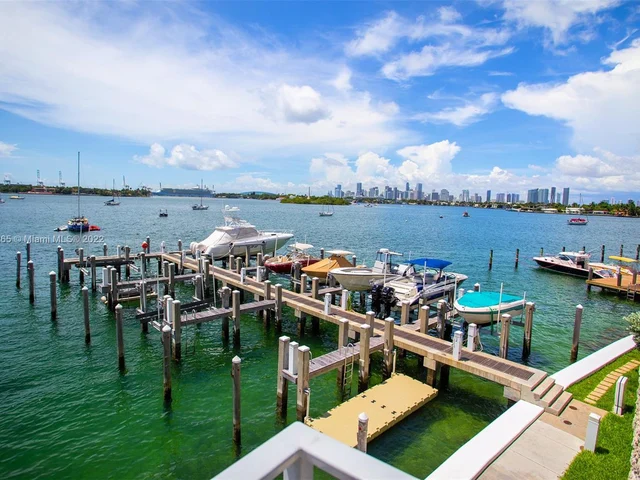 11 Island Ave # 8, Miami Beach FL 33139