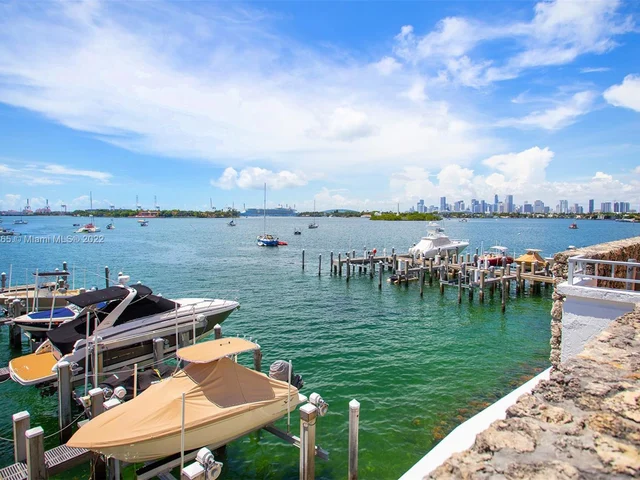 11 Island Ave # 8, Miami Beach FL 33139