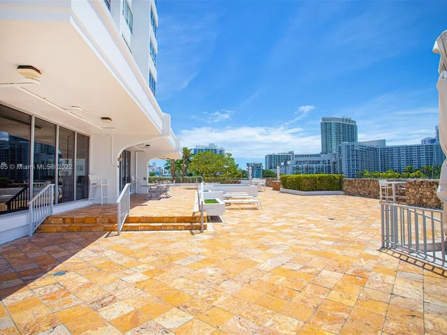11 Island Ave # 8, Miami Beach FL 33139